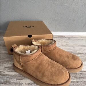 ugg classic ultra mini